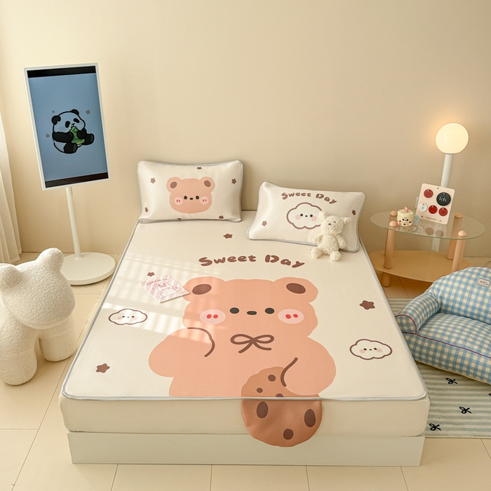 91家纺网 家纺一手货源 找家纺 慕尚家纺 2025新款凉感卡通工艺席 饼干熊