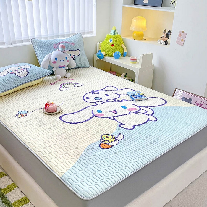 91家纺网 家纺一手货源 找家纺 米帛家纺2025新款大版三丽鸥乳胶凉席-绑带款 彩虹玉桂狗