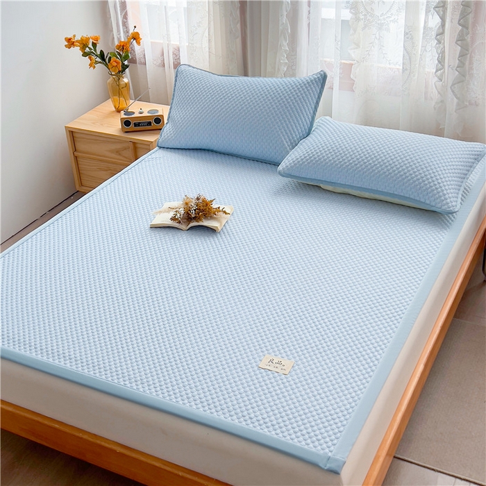 91家纺网 家纺一手货源 找家纺 喜居 2025新款无印风豆豆席宽边平席冰豆豆凉豆豆凉席 海盐蓝