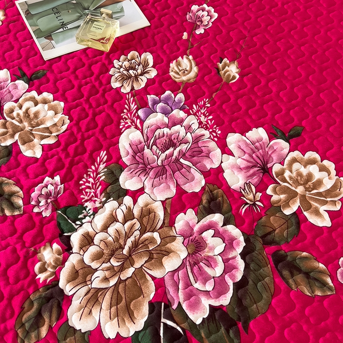 91家纺网 家纺一手货源 找家纺 2025新款水晶绒床单盖毯单人三件套花边毯子冬季加厚保暖双人加棉防滑绒毯 玫红蝶恋花