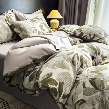 91家纺网 家纺一手货源 找家纺 倾慕家纺 2025新款60S提花全棉单品被套 拾秋绿