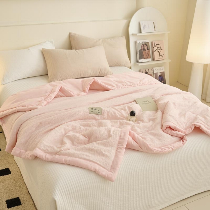 91家纺网 家纺一手货源 找家纺 子由家居 2025新款双层邹邹格大豆纤维夏被被子夏被 邹邹格-浅粉