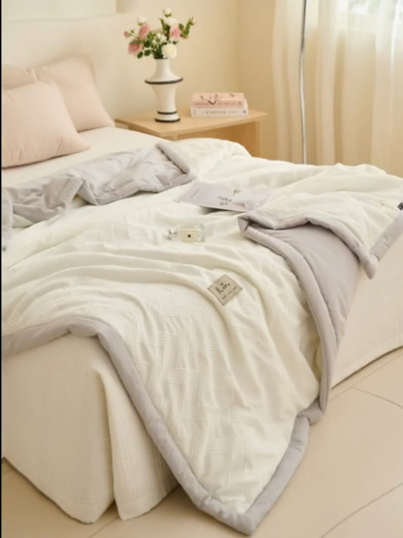 91家纺网 家纺一手货源 找家纺 子由家居 2025新款针织菱形格提花大豆被被子被芯 菱形格-浅灰