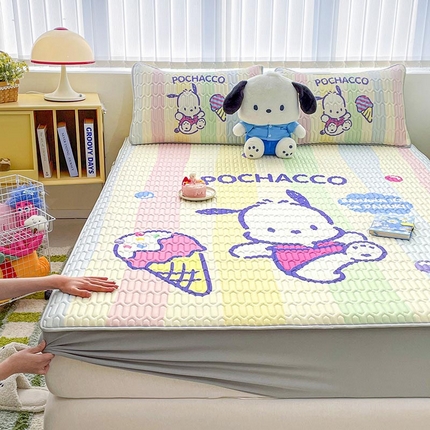 91家纺网 家纺一手货源 找家纺 米帛2025新款大版三丽鸥乳胶凉席-床笠款 彩虹帕恰狗