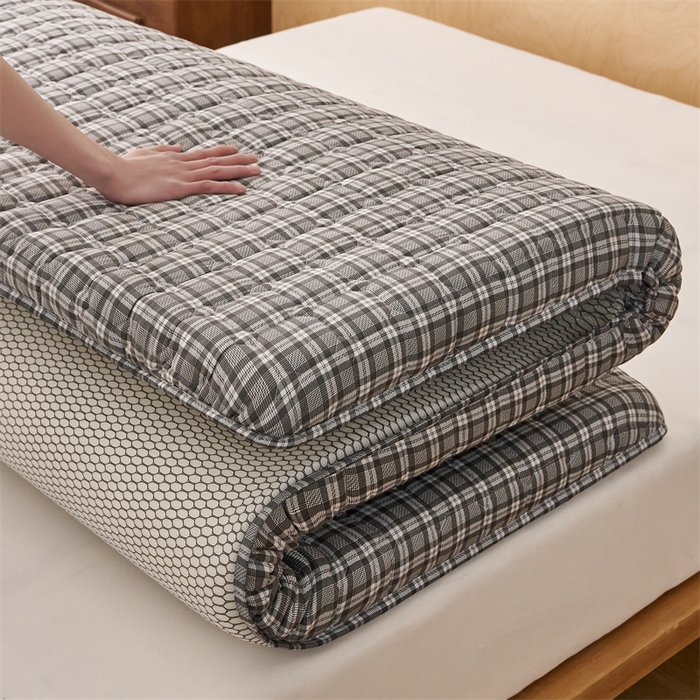 91家纺网 家纺一手货源 找家纺 艺博床垫 2025新款水洗棉棉花床垫成人款 深灰格