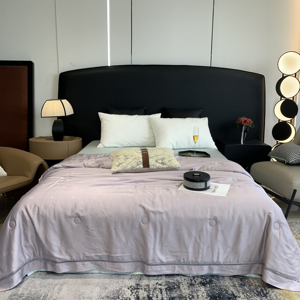 91家纺网 家纺一手货源 找家纺 奈萝家纺 2025新款60S天丝提花夏凉被空调被子被芯 烟熏紫