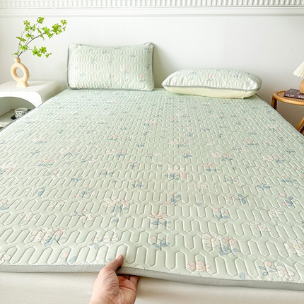 91家纺网 家纺一手货源 找家纺 悦织湾家纺 2025新款床单款乳胶席三件套印花纯色冰丝凉感夏凉席 小花绿