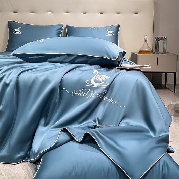 91家纺网 家纺一手货源 找家纺 如一 2025新款水洗冰丝麻绳夏被四件套天鹅系列 天鹅-宾利蓝