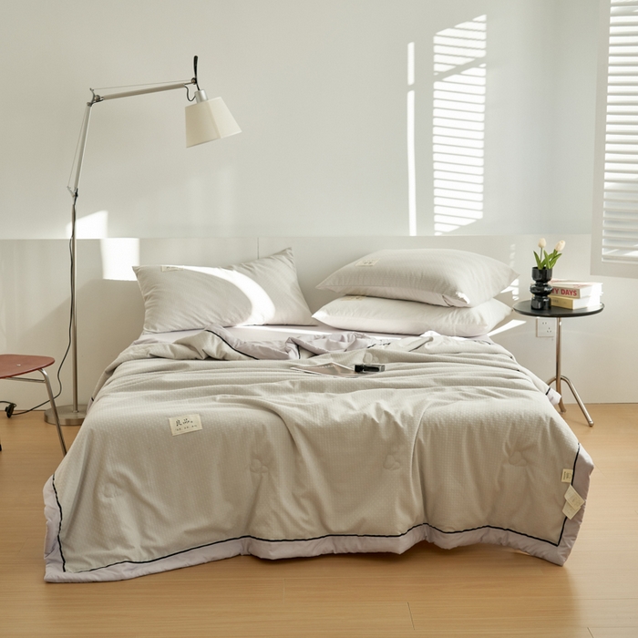 91家纺网 家纺一手货源 找家纺 子由家居 2025新款雪花棉提花大豆被被子被芯 雪花棉-浅灰