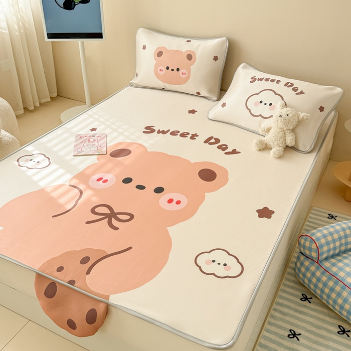 91家纺网 家纺一手货源 找家纺 慕尚家纺 2025新款凉感卡通工艺席 饼干熊