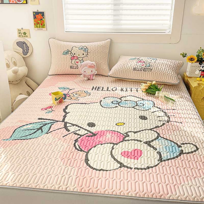 91家纺网 家纺一手货源 找家纺 米帛2025新款大版三丽鸥乳胶凉席-床笠款 樱桃凯蒂猫