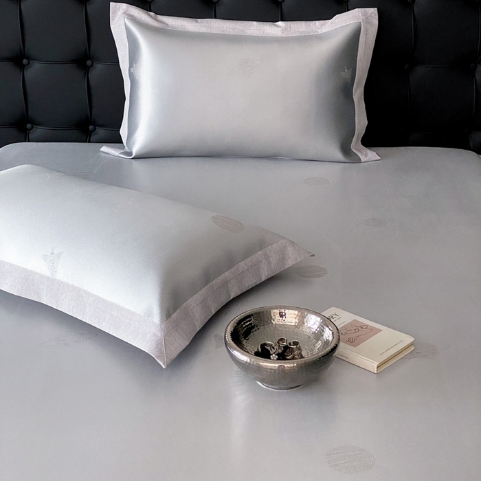 91家纺网 家纺一手货源 找家纺 由有家居 2025新款A类轻奢高精密7A抗菌色织可水洗冰丝床笠款凉席三件套 星球