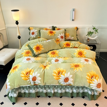 珍爱家纺 2025新款冬季加厚夹棉保暖牛奶绒蕾丝花边床盖床裙单件三件套双人四件套 太阳花