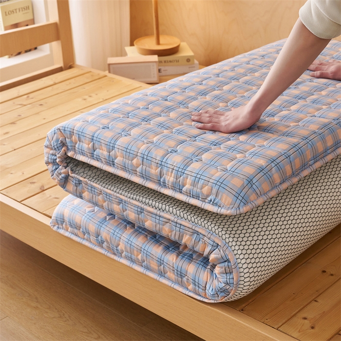 91家纺网 家纺一手货源 找家纺 艺博床垫 2025新款水洗棉棉花学生床垫 简兮蓝