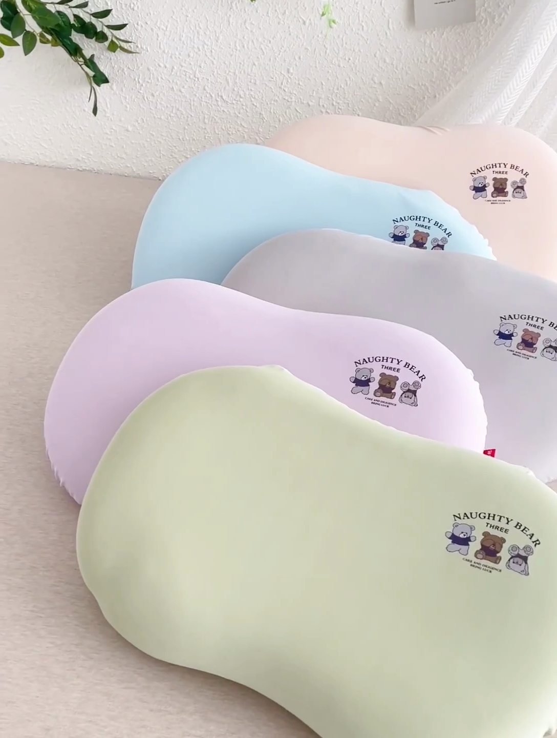 91家纺网 家纺一手货源 找家纺 芯洲 2025新款记忆棉凉感丝猫肚枕慢回弹记忆枕头 萌乐熊-紫  30*50cm