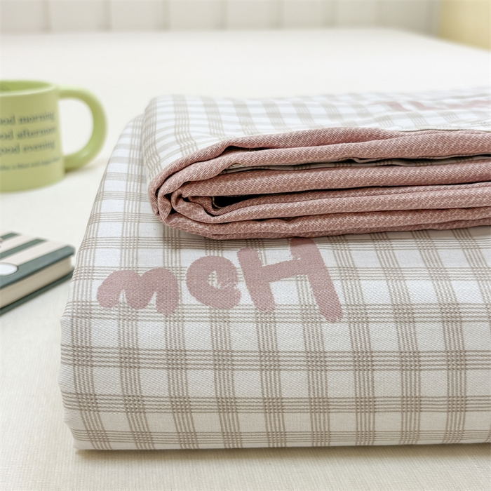 91家纺网 家纺一手货源 找家纺 大吉 2025新款100全棉纯棉喷气小清新被套四件套纯棉三件套床笠四件套单被套单枕套 小莓好