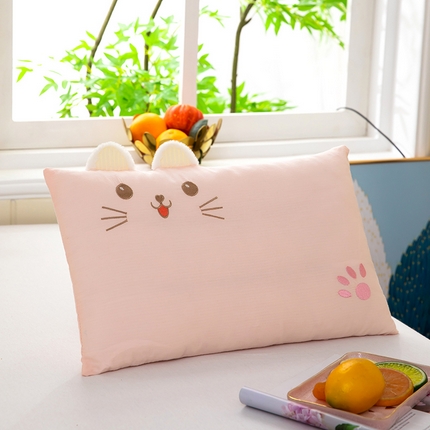 91家纺网 家纺一手货源 找家纺 （总）枕之坊 2025年新款水洗纯棉调皮猫水洗纯棉调皮猫羽丝枕  30*50 