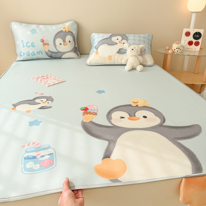 91家纺网 家纺一手货源 找家纺 慕尚家纺 2025新款凉感卡通工艺席 企鹅宝宝