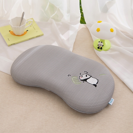 91家纺网 家纺一手货源 找家纺 芯洲 2025新款凉感记忆棉枕头儿童学生夏季冰丝凉枕护颈透气慢回弹记忆枕 梦乐园-灰  25*50cm