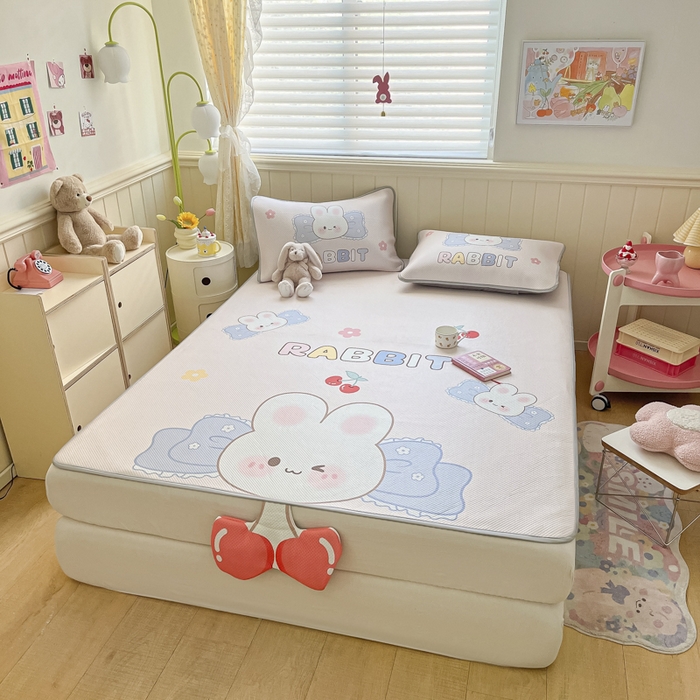 91家纺网 家纺一手货源 找家纺 慕尚家纺 2025新款凉感卡通工艺席 布丁兔