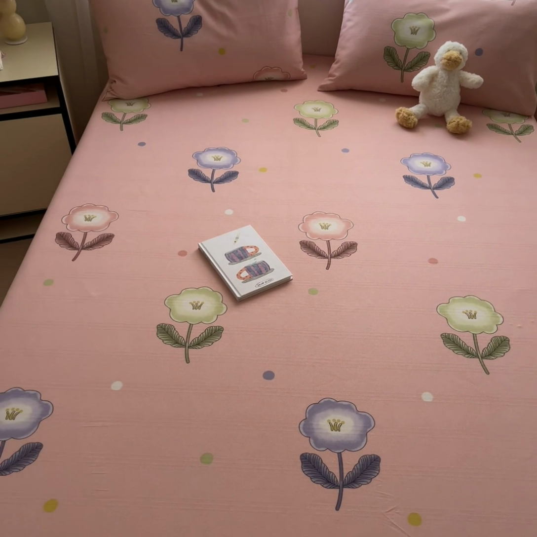 91家纺网 家纺一手货源 找家纺 莱通2025新款原棉老粗布床单 花雨点滴