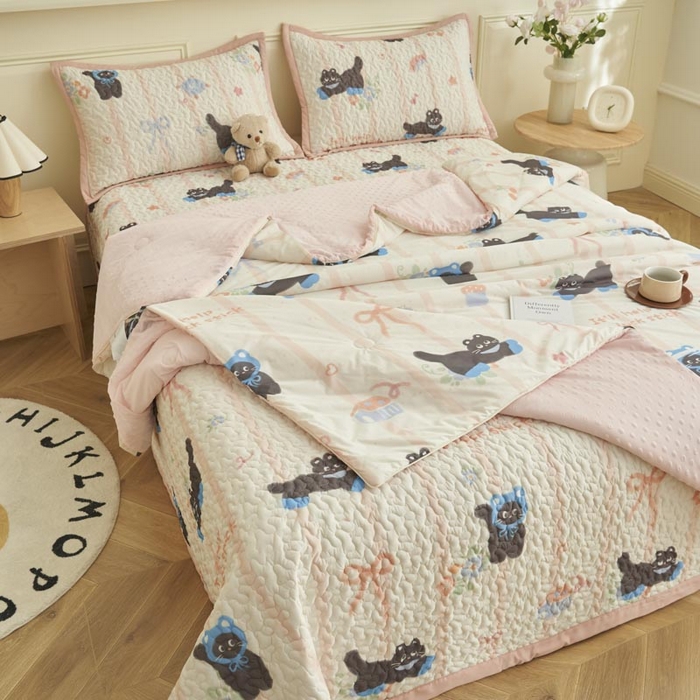 91家纺网 家纺一手货源 找家纺 子由家居 2025新款凉感丝豆豆夏被四件套 凉感豆豆被-喵星人