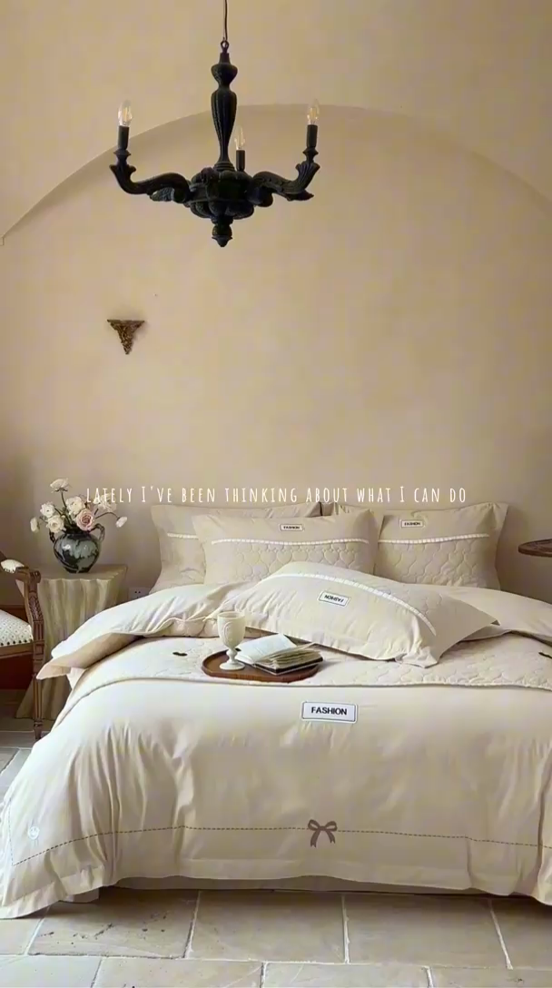 91家纺网 家纺一手货源 找家纺 宏羽纺 2025新款全棉绗缝加厚磨毛四件套 可可奶棕