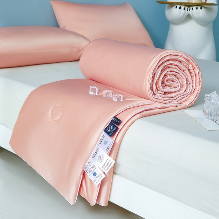 91家纺网 家纺一手货源 找家纺 芊梵 2025新款凉感丝夏被20%氨纶+80%锦纶夏凉被空调被 冰肌玉