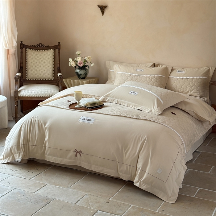 91家纺网 家纺一手货源 找家纺 （总）红番天家居馆 2025新款浪漫桃心-全棉绗缝磨毛四件套