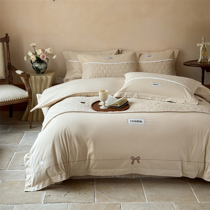 91家纺网 家纺一手货源 找家纺 宏羽纺 2025新款全棉绗缝加厚磨毛四件套 可可奶棕