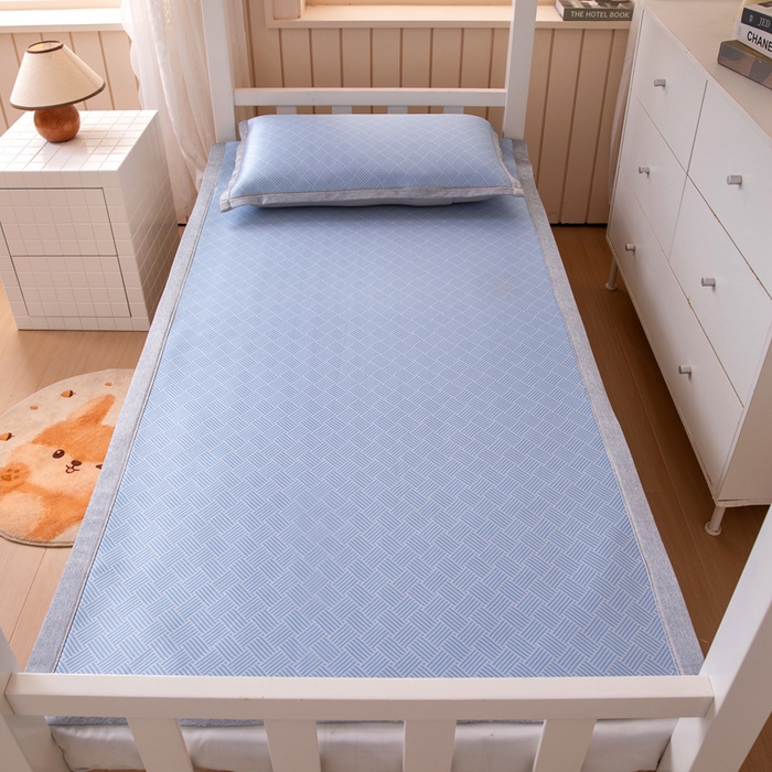 91家纺网 家纺一手货源 找家纺 凌云 2025新款学生宿舍提花凉感冰丝席 菱格-蓝