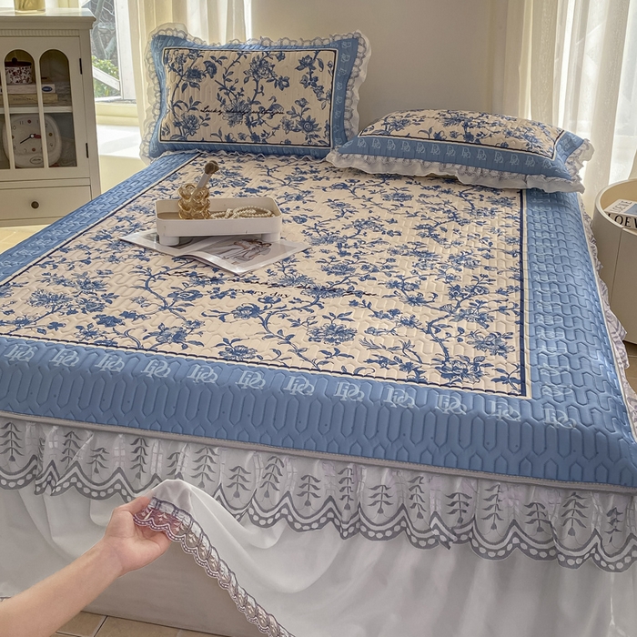 91家纺网 家纺一手货源 找家纺 麋兔 2025新款冰丝床裙乳胶凉席席子 花幽兰