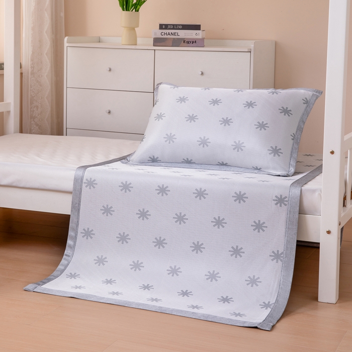 91家纺网 家纺一手货源 找家纺 凌云 2025新款学生宿舍提花凉感冰丝席 雪漾-灰