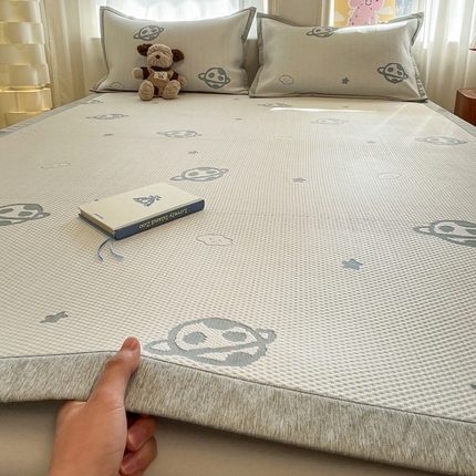 雅居纺家纺 2025春夏新款A类加厚三明治底提花凉感席床席款 太空星球