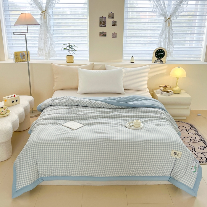 91家纺网 家纺一手货源 找家纺 爱宝被业 2025新款A类无印风针织棉新疆棉花夏被 浅唱