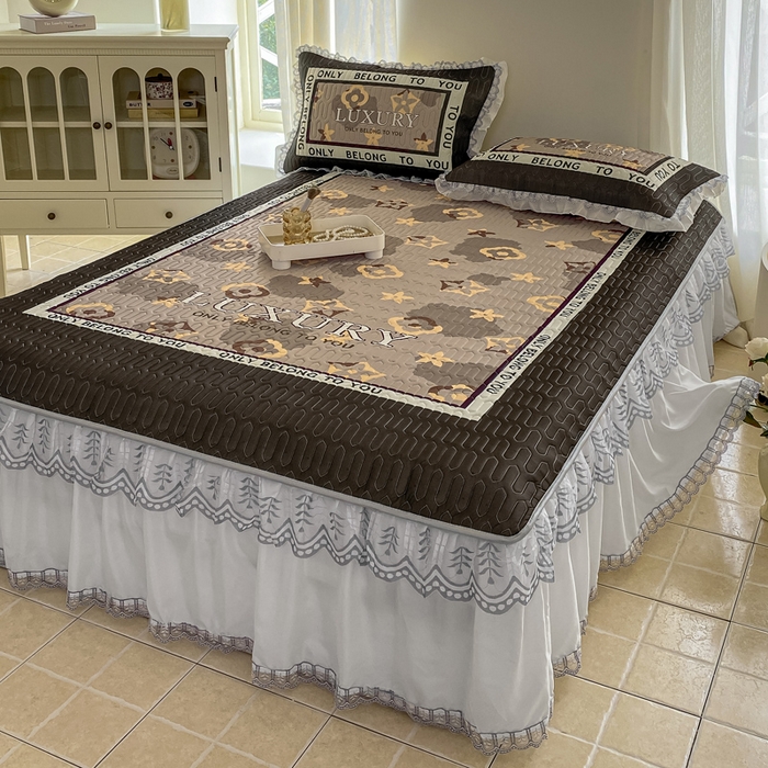 91家纺网 家纺一手货源 找家纺 麋兔 2025新款冰丝床裙乳胶凉席席子 路希