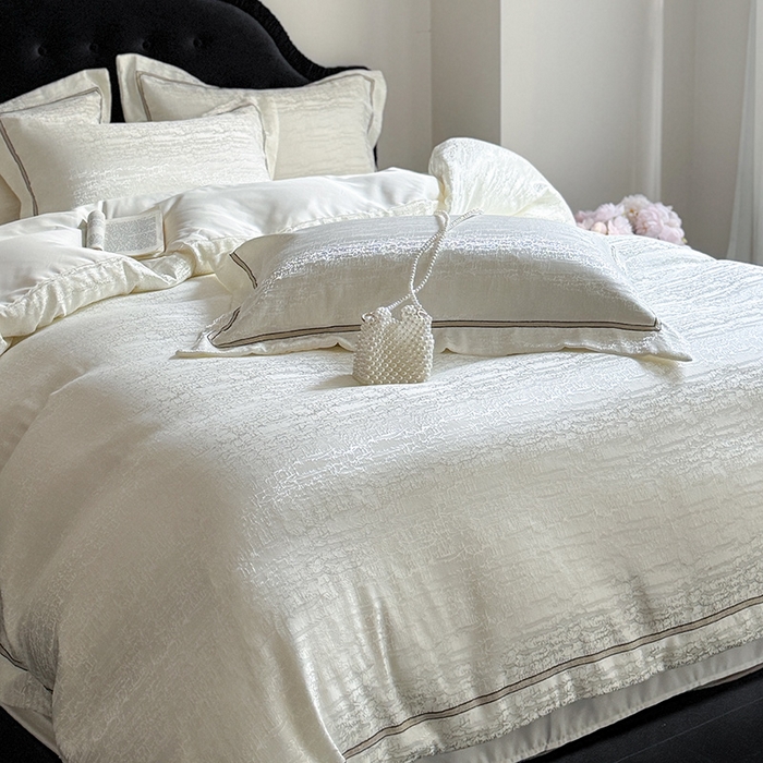 91家纺网 家纺一手货源 找家纺 优悦生活馆 2025新款冰丝亮丝提花四件套-白月光 珍珠白