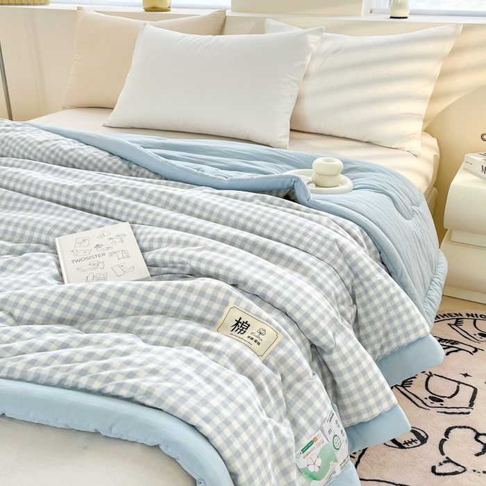 91家纺网 家纺一手货源 找家纺 爱宝被业 2025新款A类无印风针织棉新疆棉花夏被 浅唱