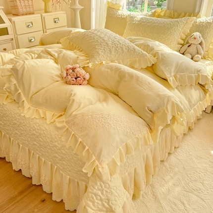 91家纺网 家纺一手货源 找家纺 （总）九诺家纺 2025新款花夕云朵棉蕾丝花边床盖四件套