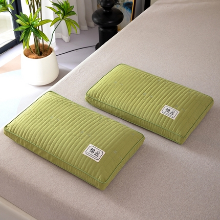 91家纺网 家纺一手货源 找家纺 2025新款全棉绗缝星月纯荞麦枕 枕头枕芯 绿色