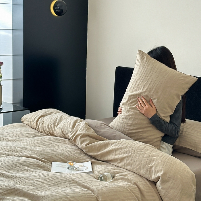 91家纺网 家纺一手货源 找家纺 梦享生活家居 2025新款色织三层提花人字纹面料四件套-青春系列 恋青春浅棕