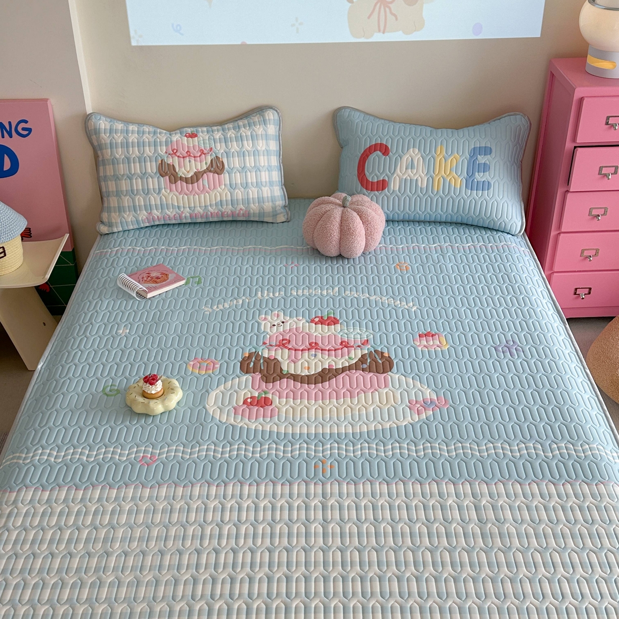 91家纺网 家纺一手货源 找家纺 美乐迪家纺2025新款凉感丝乳胶凉席夏被夏凉被空调被 甜蜜蛋糕