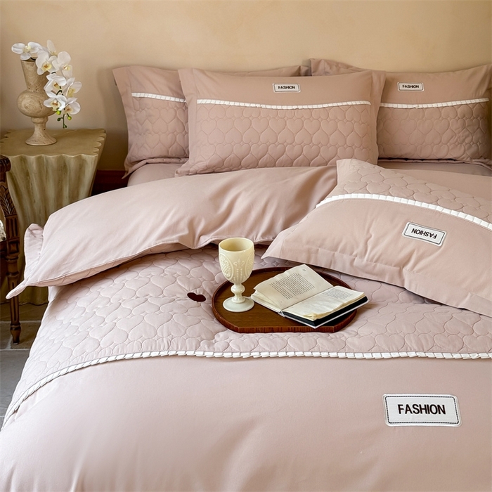 91家纺网 家纺一手货源 找家纺 宏羽纺 2025新款全棉绗缝加厚磨毛四件套 奶咖