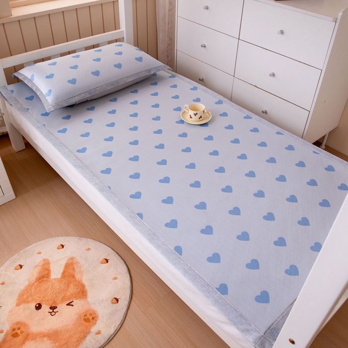 91家纺网 家纺一手货源 找家纺 凌云 2025新款学生宿舍提花凉感冰丝席 甜心-蓝