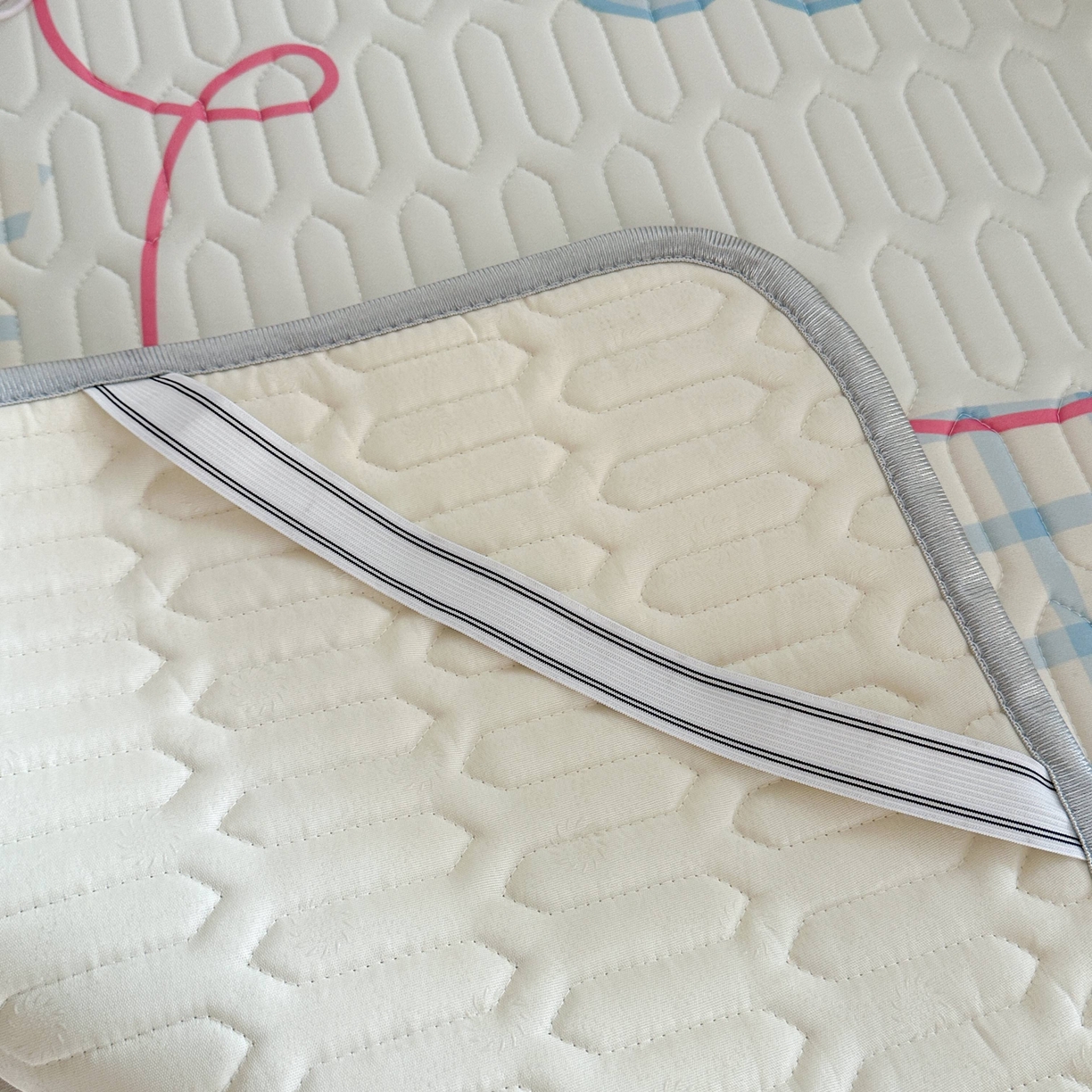 91家纺网 家纺一手货源 找家纺 美乐迪家纺2025新款凉感丝乳胶凉席夏被夏凉被空调被 玩趣