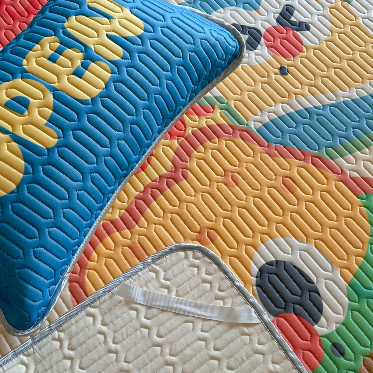 91家纺网 家纺一手货源 找家纺 美乐迪家纺2025新款凉感丝乳胶凉席夏被夏凉被空调被 汉堡