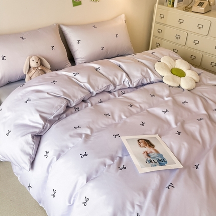 91家纺网 家纺一手货源 找家纺 （总）老K (原美阁） 2025新款独家夏季小清新跑量冰丝四件套简约印花冰丝四件套 被套单品