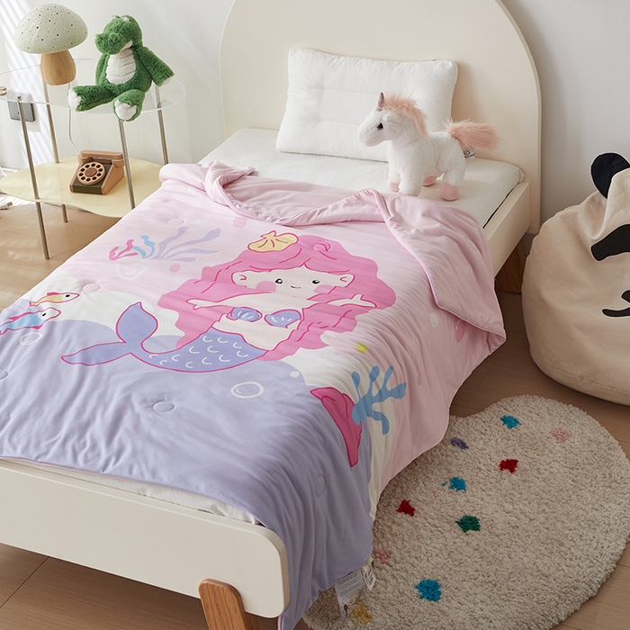 91家纺网 家纺一手货源 找家纺 荷马之梦 2025新款卡通数码印花大版针织棉儿童夏被-绵绵系列 小美人鱼