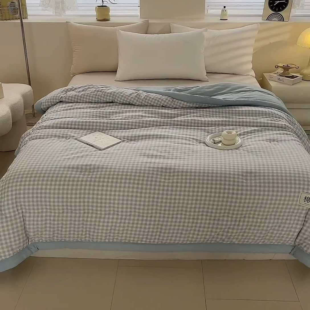 91家纺网 家纺一手货源 找家纺 爱宝被业 2025新款A类无印风针织棉新疆棉花夏被 浅唱