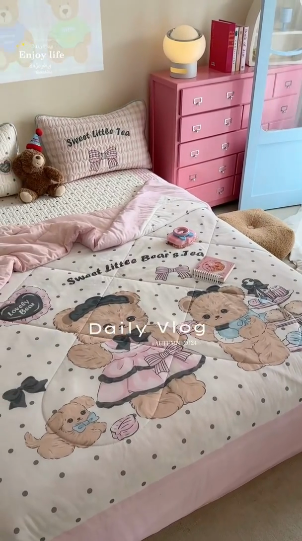 91家纺网 家纺一手货源 找家纺 美乐迪家纺2025新款凉感丝乳胶凉席夏被夏凉被空调被 茶话熊